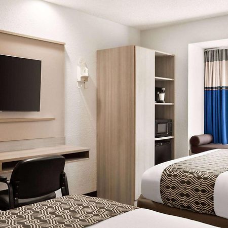Microtel Inn & Suites By Wyndham Florence/Cincinnati Airpo Buitenkant foto