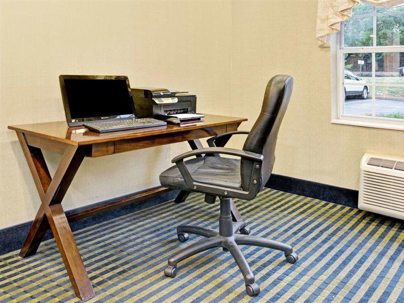 Microtel Inn & Suites By Wyndham Florence/Cincinnati Airpo Buitenkant foto