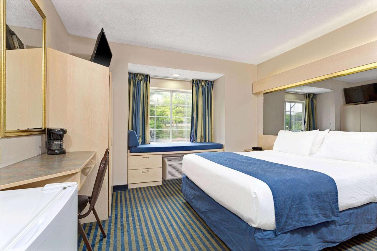 Microtel Inn & Suites By Wyndham Florence/Cincinnati Airpo Buitenkant foto