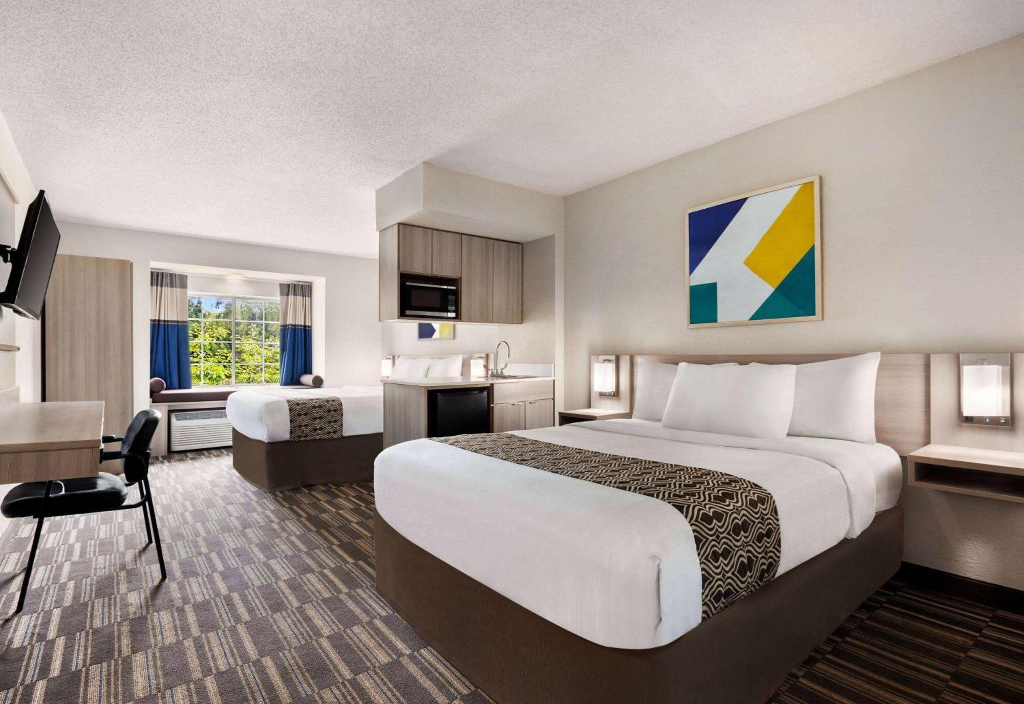 Microtel Inn & Suites By Wyndham Florence/Cincinnati Airpo Buitenkant foto