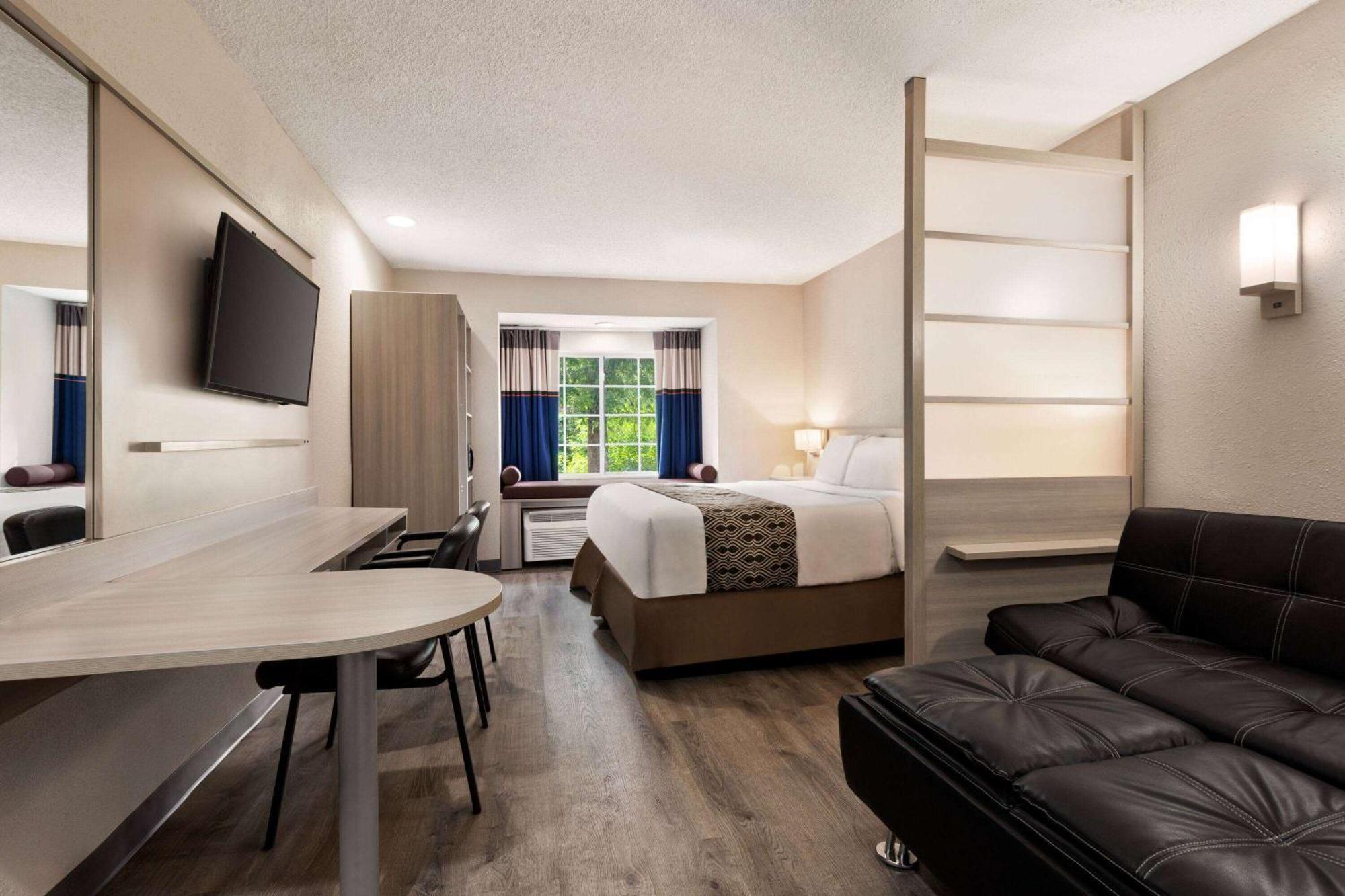 Microtel Inn & Suites By Wyndham Florence/Cincinnati Airpo Buitenkant foto
