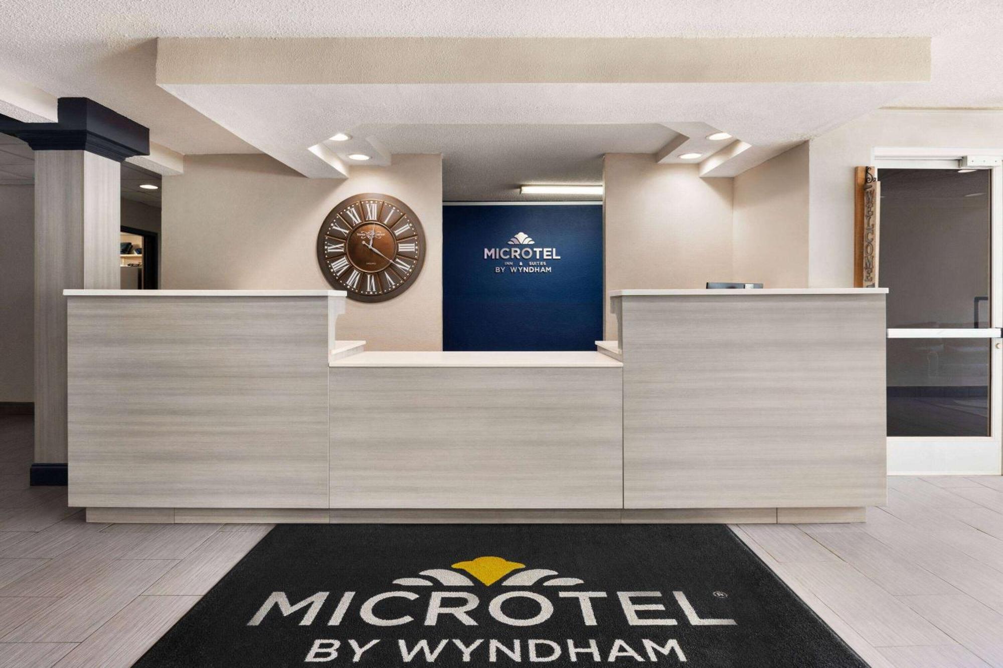 Microtel Inn & Suites By Wyndham Florence/Cincinnati Airpo Buitenkant foto